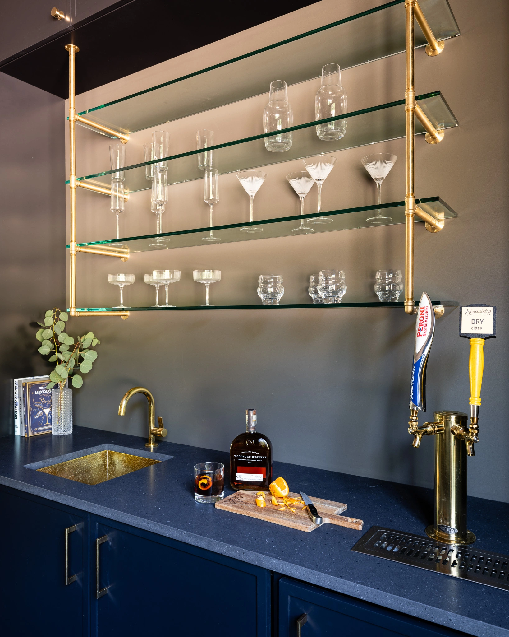 Mountain retreat interior design — interior design photographer Big Sky, Natasha Ratia Smorgasbord Interiors